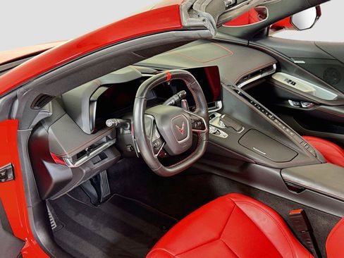 Used 2020 Chevrolet Corvette Stingray Coupe w/ 1LT RWD image 15