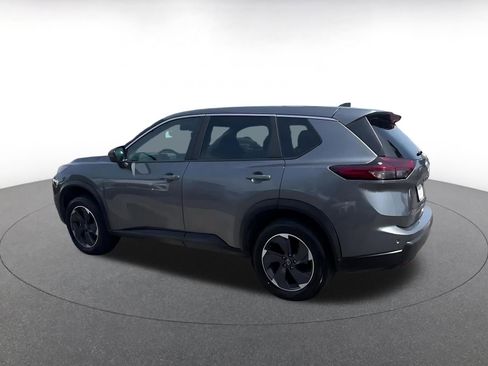 Used 2025 Nissan Rogue SV image 10