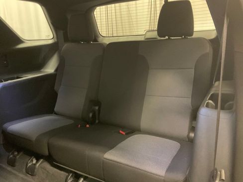 Used 2023 Chevrolet Traverse LT w/ LPO, Floor Liner Package AWD/4WD image 38