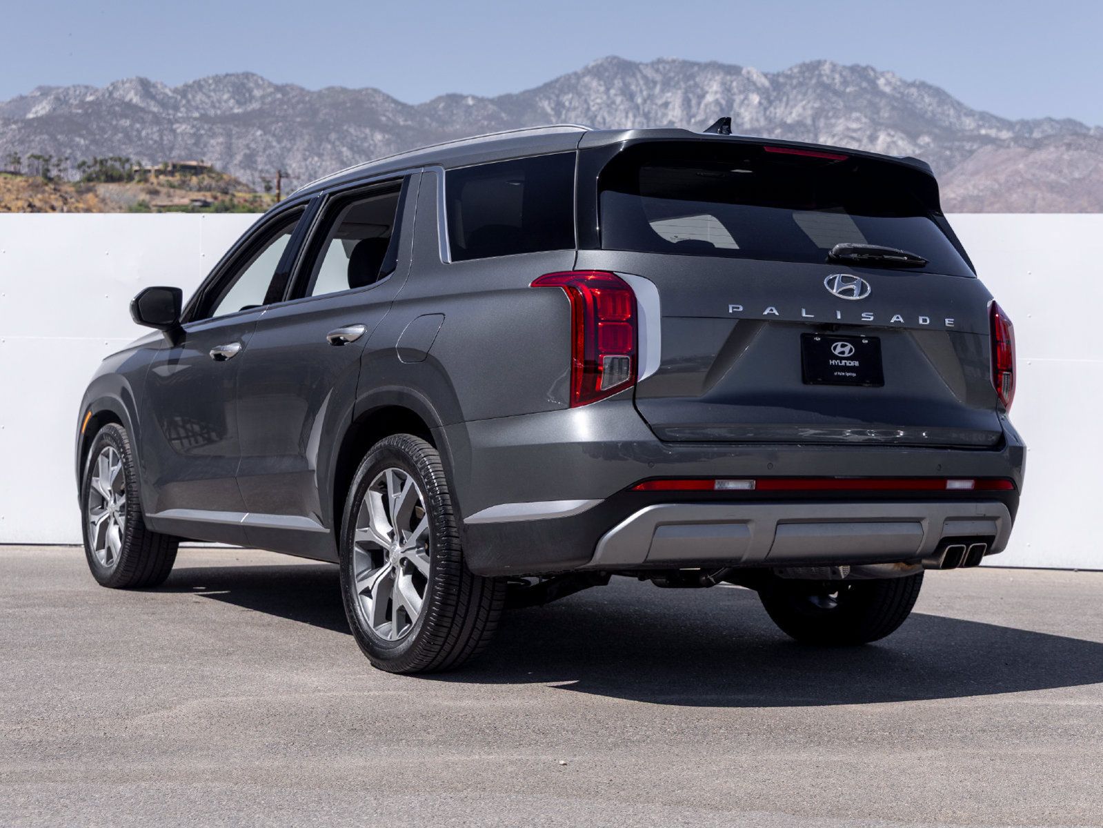 Used 2024 Hyundai Palisade SEL FWD image 4