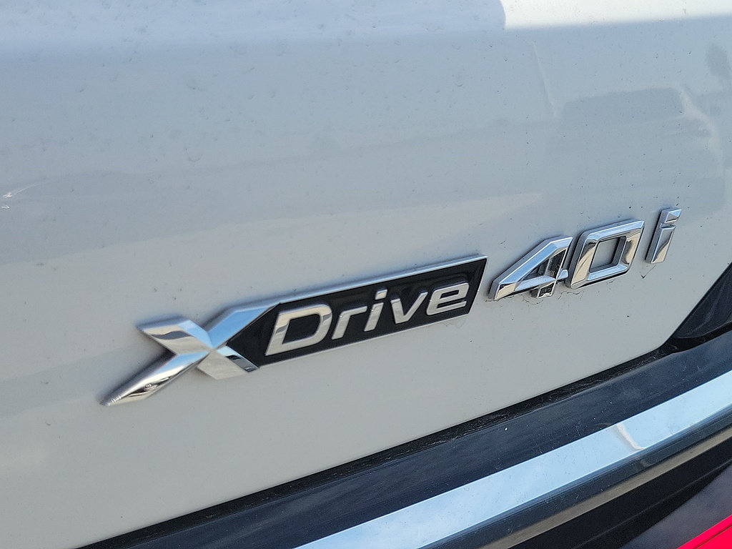 Used 2024 BMW X7 xDrive40i w/ Premium Package AWD/4WD image 8