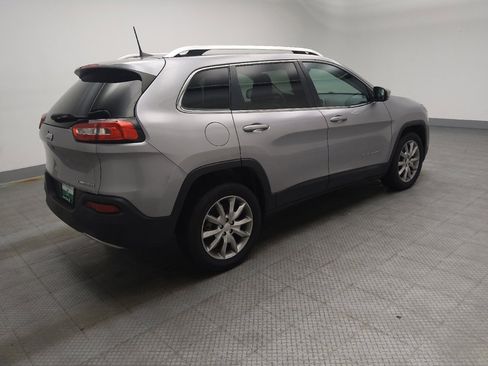 Used 2018 Jeep Cherokee Limited FWD image 10