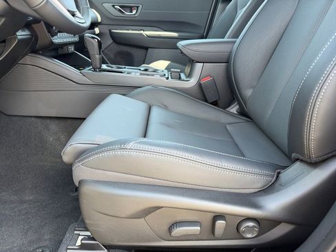New 2026 Subaru Outback Touring AWD/4WD image 11