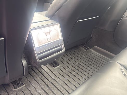 Used 2025 Tesla Model 3 Long Range RWD image 21