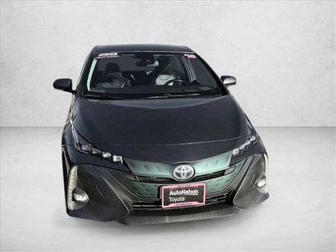 Used 2018 Toyota Prius Prime Advanced image 2
