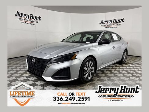 Used 2024 Nissan Altima 2.5 S FWD image 1