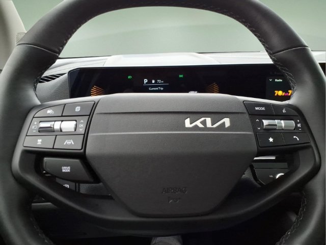 Used 2026 Kia Sportage EX w/ EX Panorama Roof Package FWD image 26