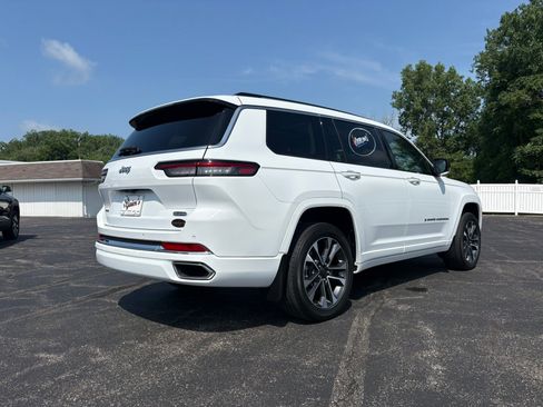 Used 2023 Jeep Grand Cherokee L Overland AWD/4WD image 11
