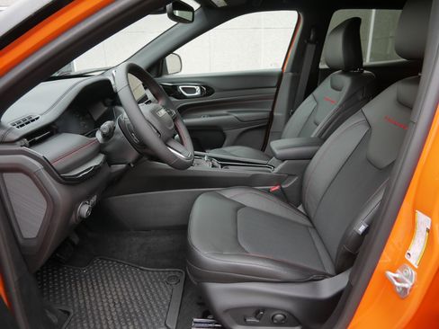 New 2026 Jeep Compass Trailhawk image 6