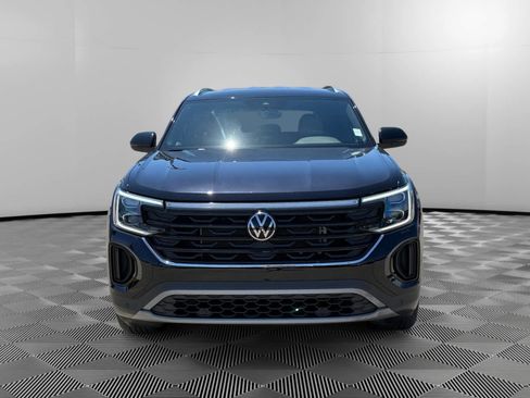 Used 2024 Volkswagen Atlas Cross Sport SE FWD image 8