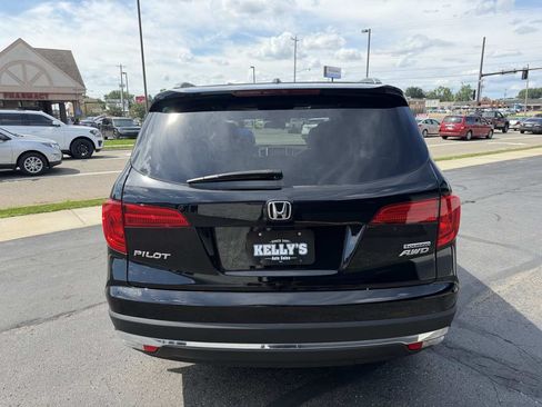 Used 2016 Honda Pilot Touring image 4