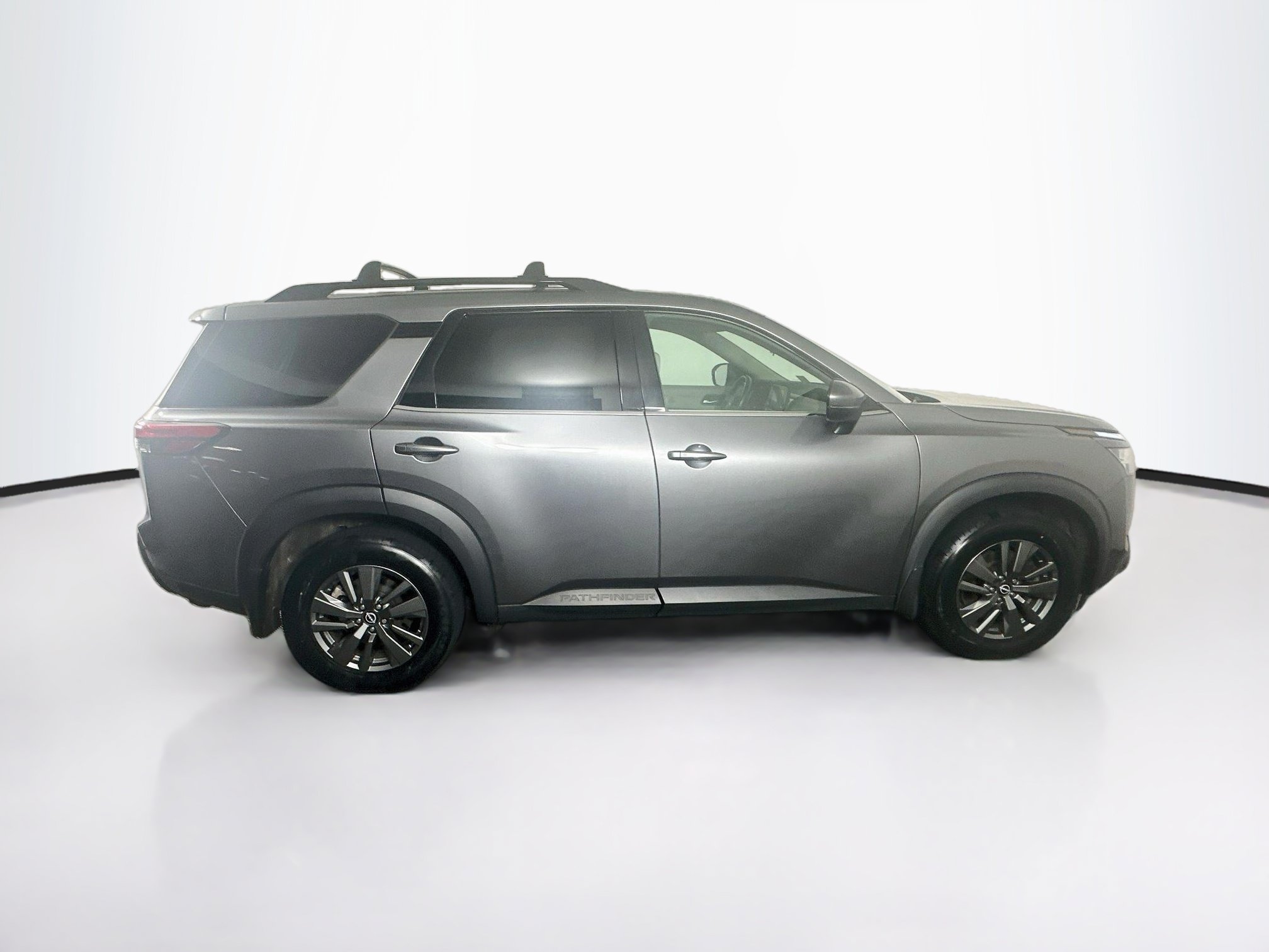 Used 2022 Nissan Pathfinder SV FWD image 10