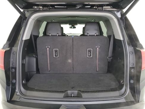 Used 2017 GMC Acadia SLT image 10