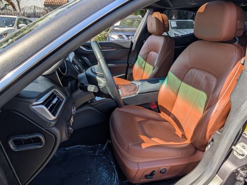 Used 2016 Maserati Ghibli Base image 10