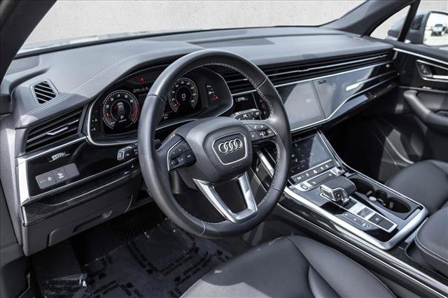 Certified 2025 Audi Q7 2.0T Premium w/ Convenience Package AWD/4WD image 10