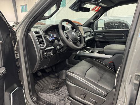 Used 2026 RAM 2500 Laramie w/ Night Edition AWD/4WD image 7