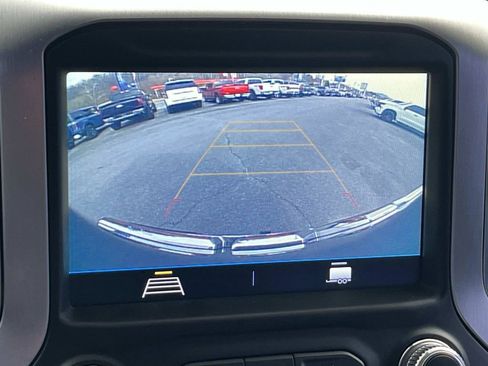 Used 2021 GMC Sierra 1500 SLE w/ X31 Off-Road Package image 32