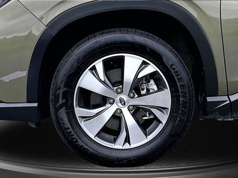 Used 2023 Subaru Ascent Premium AWD/4WD image 30