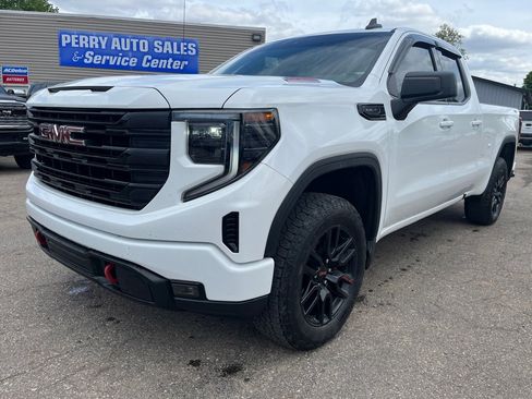 Used 2022 GMC Sierra 1500 Elevation w/ Preferred Package AWD/4WD image 2