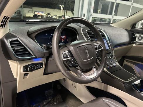 Used 2020 Lincoln Nautilus Reserve w/ Equipment Group 202A image 17