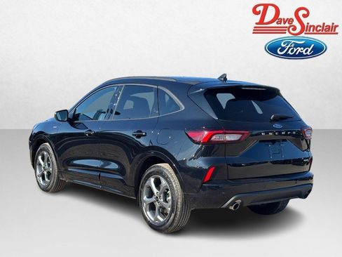 Used 2023 Ford Escape ST-Line w/ Tech Pack #1 image 9