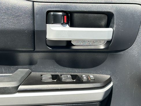 Used 2019 Toyota Tundra SR5 AWD/4WD image 19