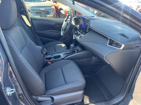 Used 2025 Toyota Corolla LE image 41
