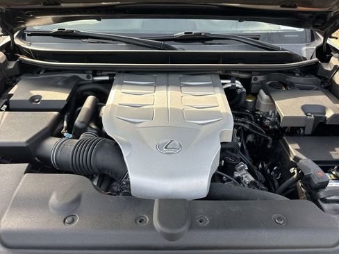 Used 2016 Lexus GX 460 image 35