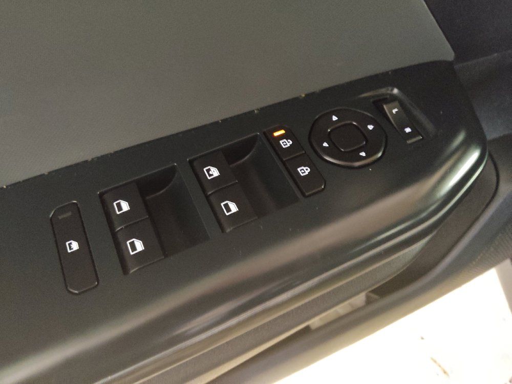 Used 2025 Kia K4 FWD image 27
