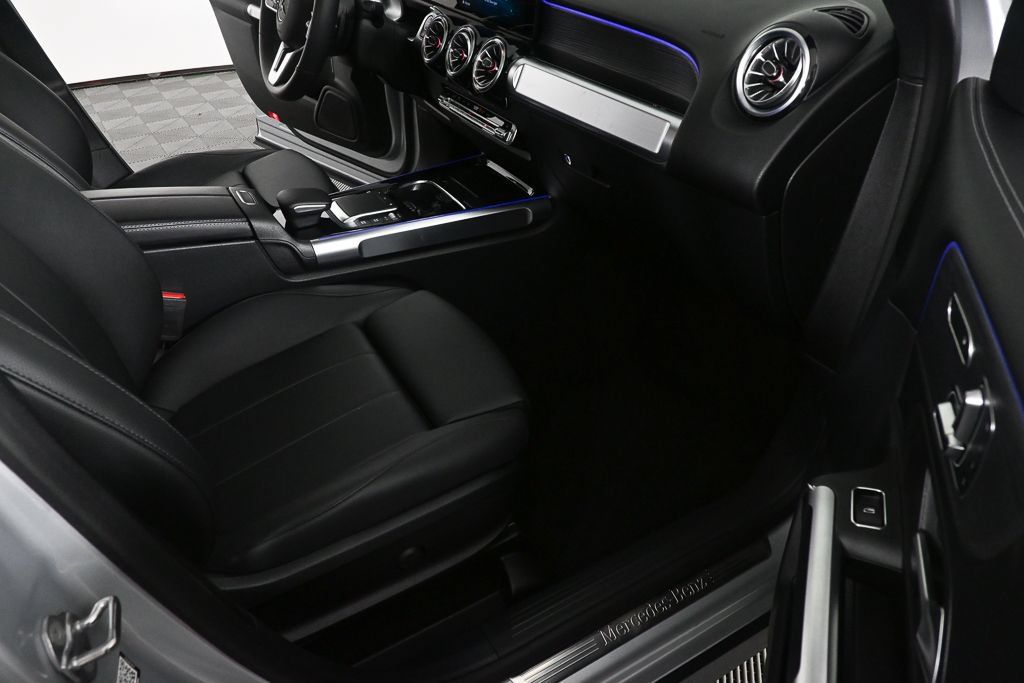 Certified 2023 Mercedes-Benz GLB 250 4MATIC image 23
