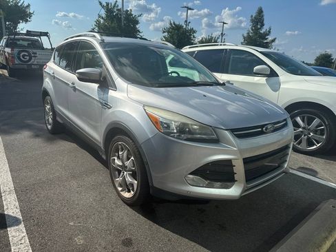 Used 2016 Ford Escape Titanium w/ Equipment Group 301A FWD image 4