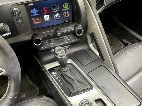 Used 2016 Chevrolet Corvette Z06 w/ 3LZ Preferred Equipment Group RWD image 21