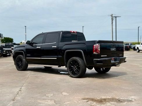 Used 2018 GMC Sierra 1500 Denali w/ Denali Ultimate Package AWD/4WD image 6