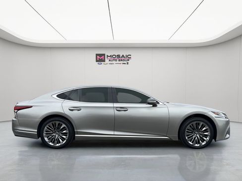 Used 2018 Lexus LS 500 AWD w/ Luxury Package image 9