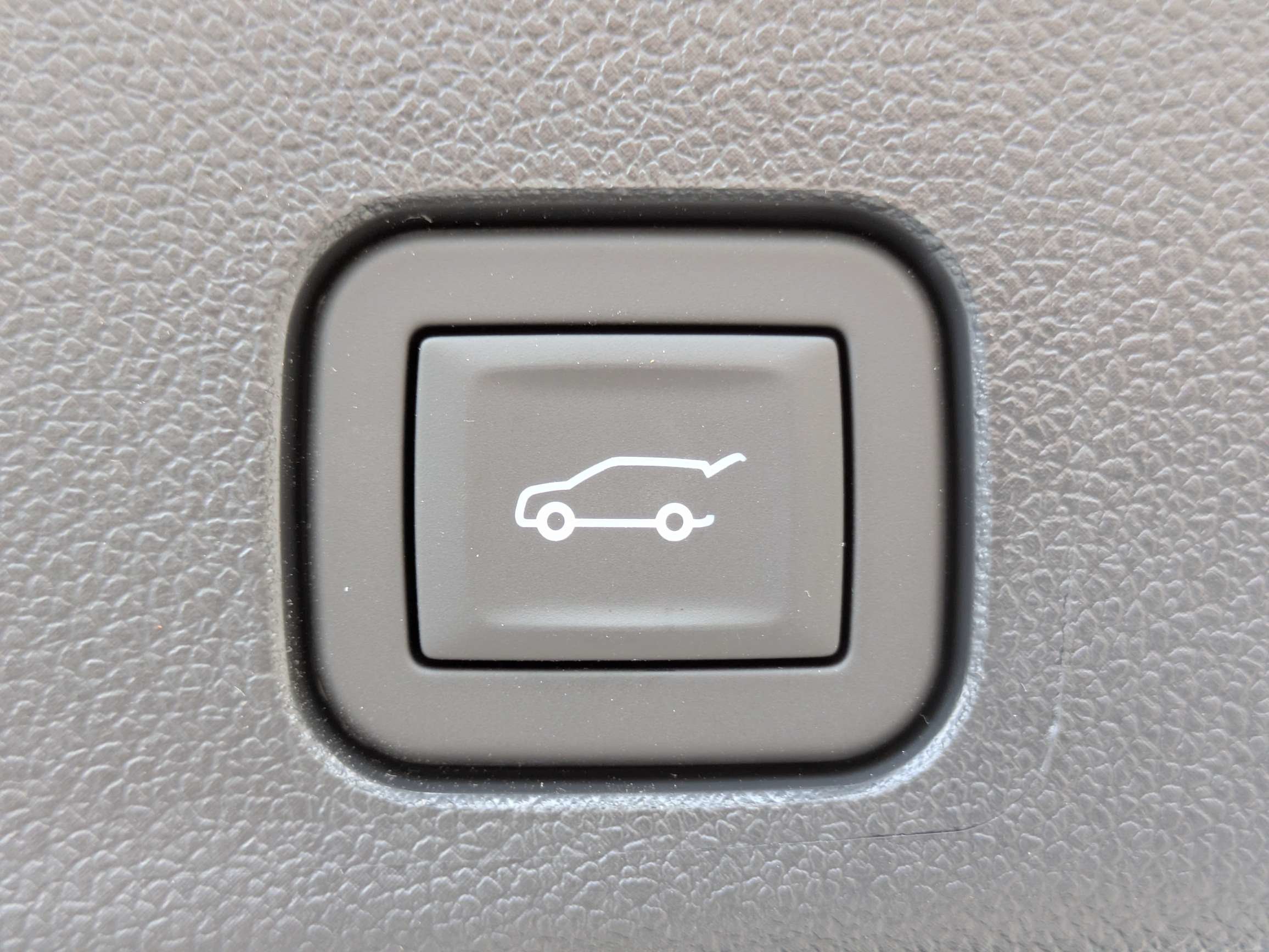 New 2027 Chevrolet Traverse LT w/ Driver Confidence Package FWD image 8