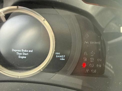 Used 2018 Lexus IS 350 AWD image 14