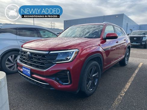 Used 2024 Volkswagen Atlas Cross Sport SEL R-Line image 1