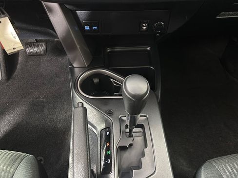 Used 2018 Toyota RAV4 LE w/ All Weather Liner Package AWD/4WD image 34