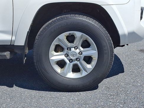 Used 2019 Toyota 4Runner SR5 Premium AWD/4WD image 10