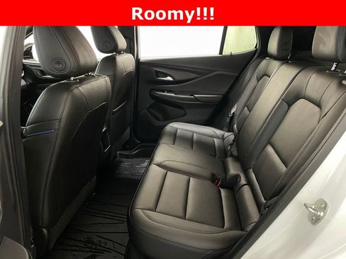 Used 2024 Buick Envista Sport Touring w/ Convenience I Package FWD image 10