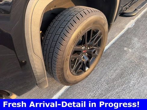 Used 2020 GMC Sierra 1500 Elevation w/ Elevation Value Package image 13