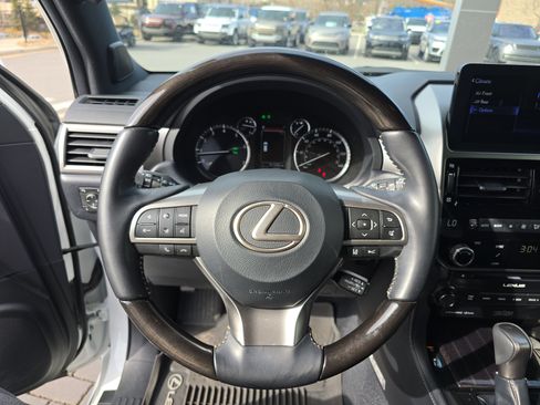 Used 2023 Lexus GX 460 Luxury w/ Accessory Package image 20