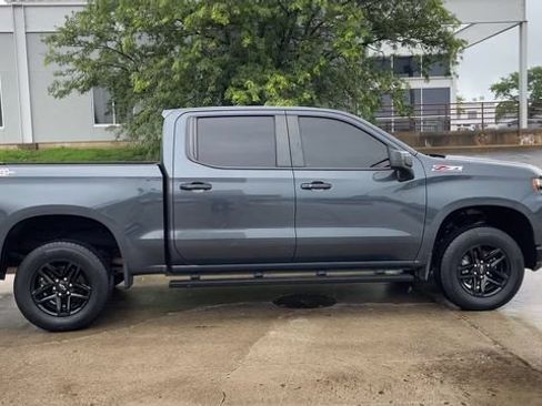 Used 2021 Chevrolet Silverado 1500 LT Trail Boss AWD/4WD image 9