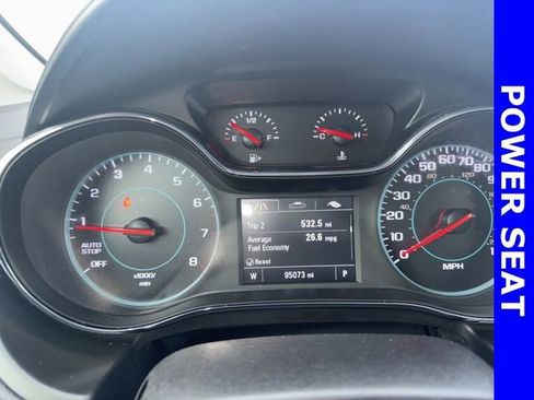 Used 2018 Chevrolet Cruze Premier image 20