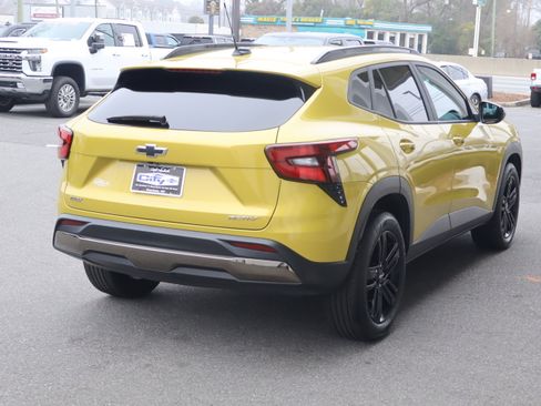 Certified 2024 Chevrolet Trax ACTIV w/ Sunroof Package image 10