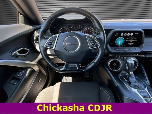 Used 2017 Chevrolet Camaro LT w/ RS Package image 8