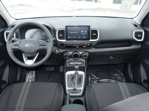 New 2026 Hyundai Venue SEL FWD image 39