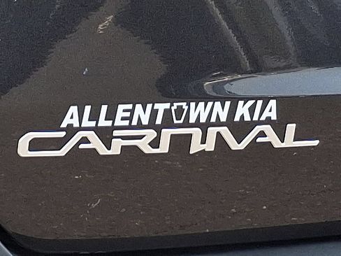 Certified 2025 Kia Carnival FWD image 30