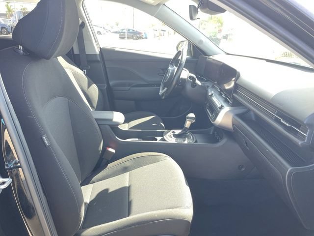 Used 2025 Hyundai Kona SEL FWD image 27