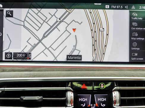 Used 2022 BMW X7 xDrive40i w/ Premium Package image 27